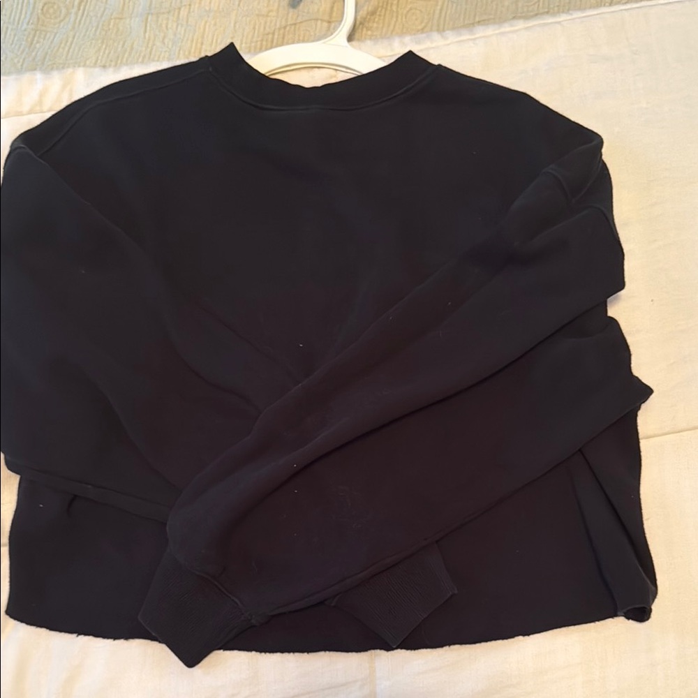 Wild Fable Black Crew Neck Sweater